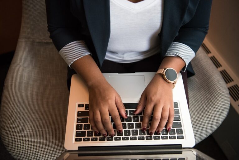 Maximize Your Marketing Impact with VividOutreach Online